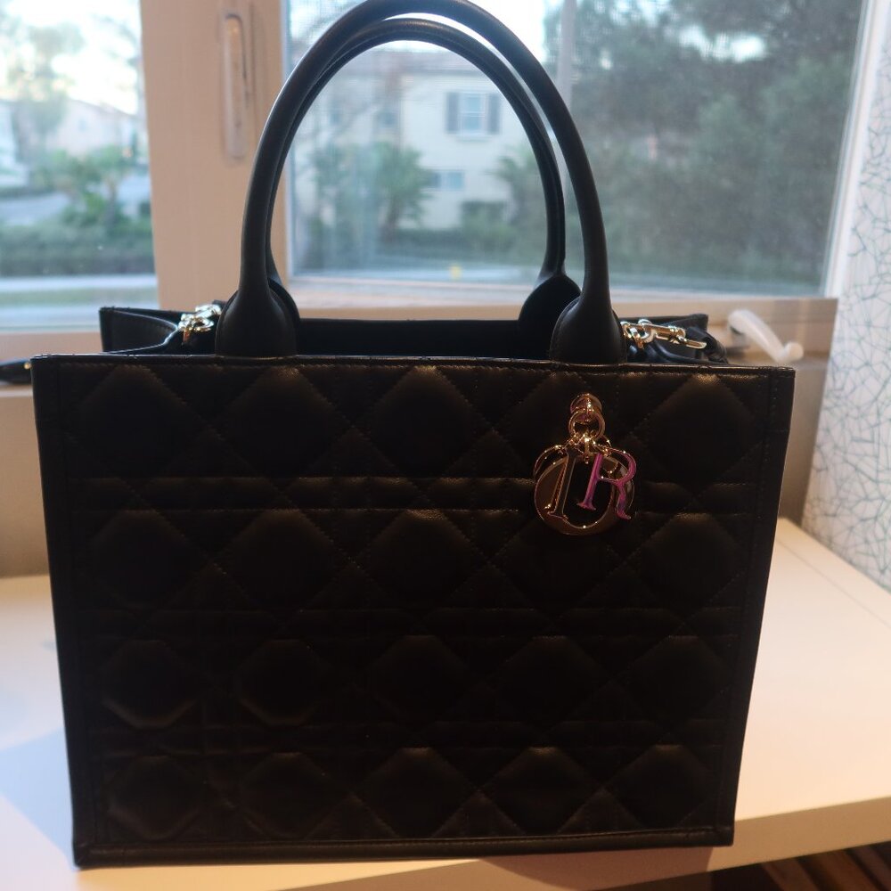 Dior Black Macrocannage  Calfskin Medium Dior Book Tote